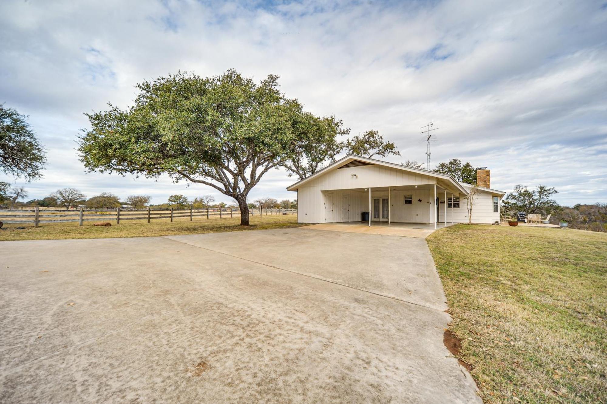 弗雷德里克斯堡Historic Hoffmann Ranch Haus Near Wineries!别墅 外观 照片
